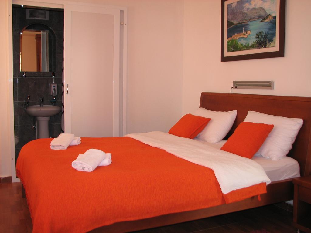 R-Club Old Town Apartments Budva Cameră foto